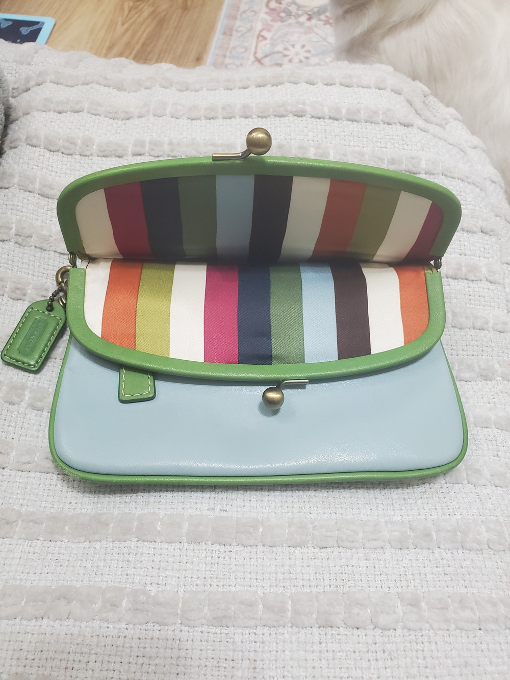 Coach Legacy Vintage, Light Blue and Green Leather Wristlet Clutch - Picture 4 of 4